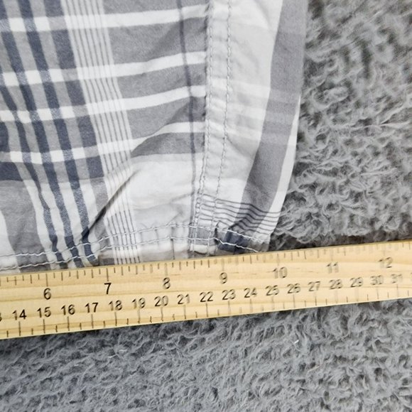 Old Navy Shorts Mens 31 Myles Mason Gray Plaid Stretch Mid Rise Cargo - Picture 7 of 14